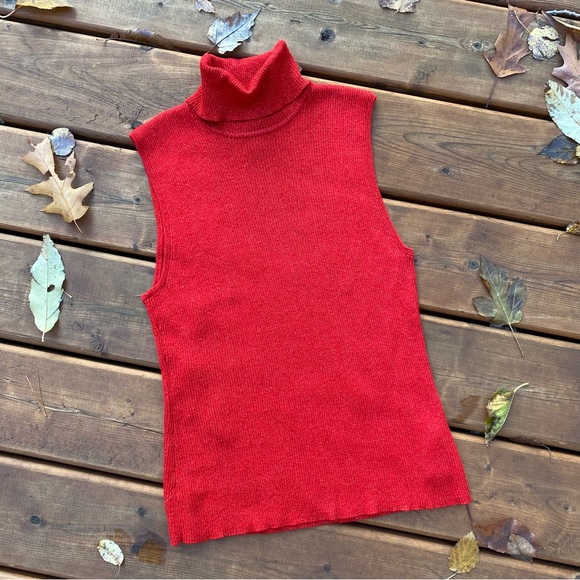 💋red with metallic knit turtleneck sleeveless sweater - Picture 4 of 8